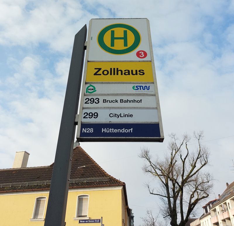 Haltestelle als Teil des kostenlosen ÖPNV Innenstadtbereichs 