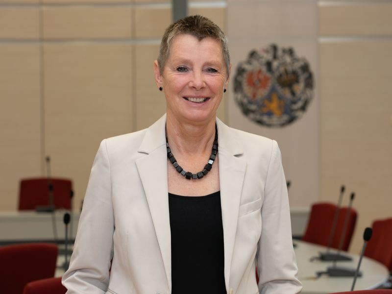 Portrait Anke Steinert-Neuwirth